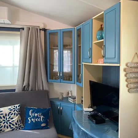 Mobilhome 6 Places - - Camping La Lande Campsite